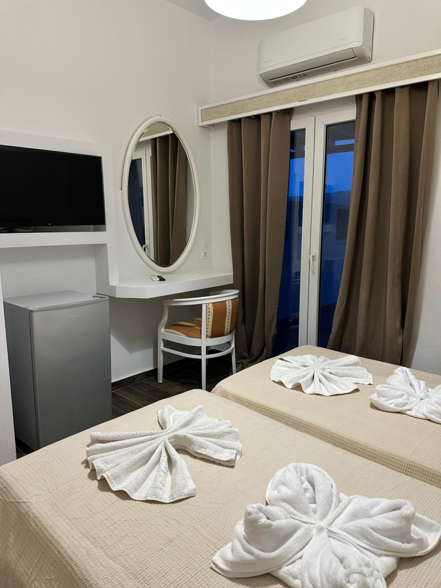 Apartamento Ene'S Mykonos Klouvas Exterior foto